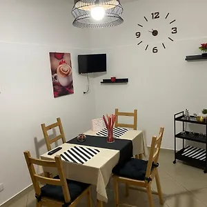 La Casa Di Palma Casa vacanze Aeroporto di Catania Fontana Rossa