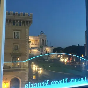 Piazza Venezia Luxury Gasthof